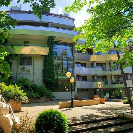 Apartment Dom Zdrojowy Apartament Grecki *